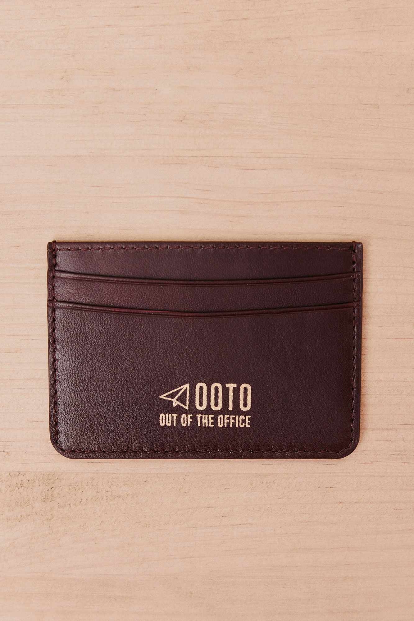 OOTO Tarjetero piel