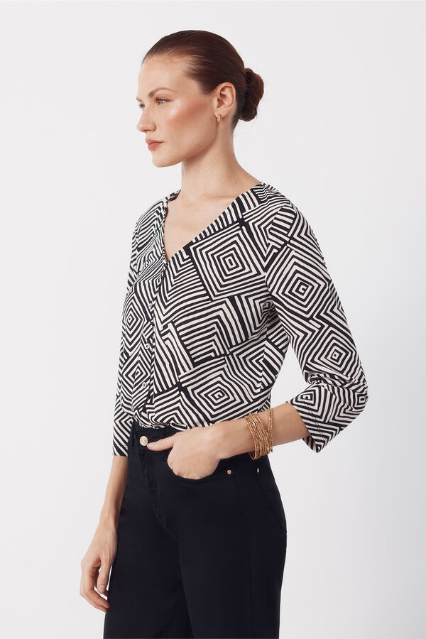 Cortefiel V- neckline top with buttons Printed white