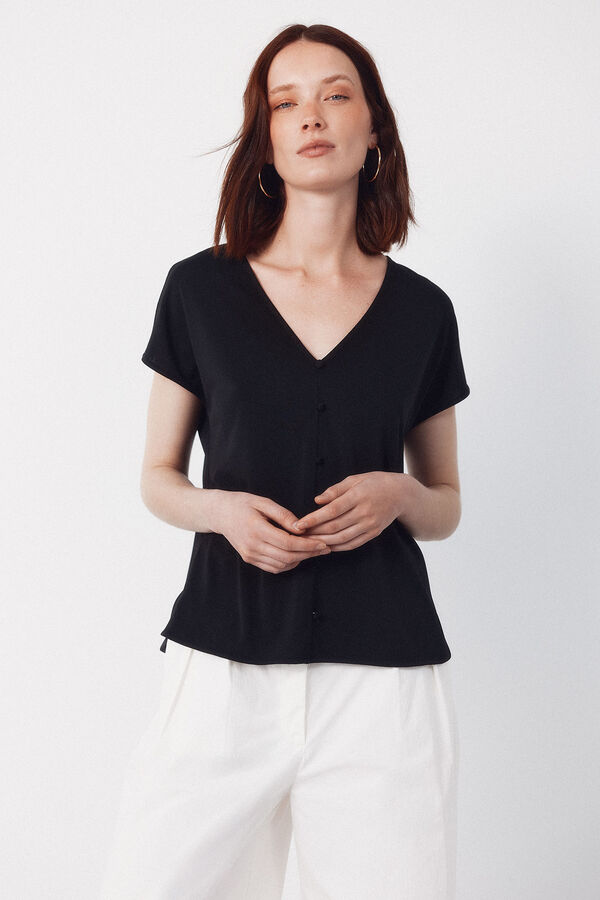 Cortefiel V- buttons neckline v Black