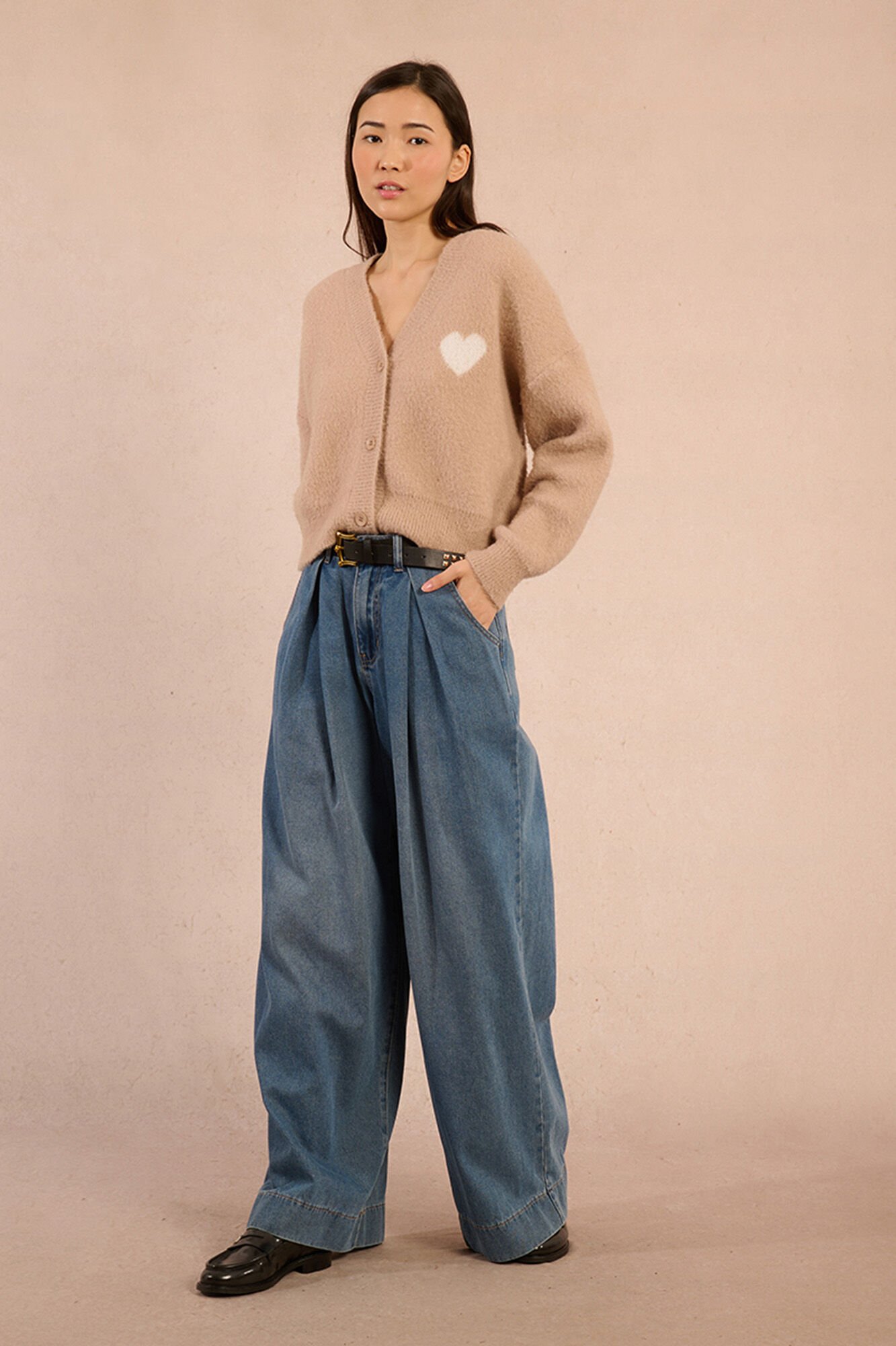 Molly Bracken Casaco de malha de manga comprida com detalhe de cora&ccedil;&atilde;o