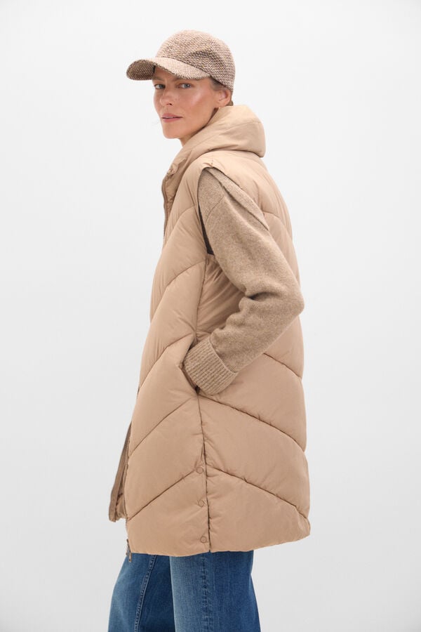 Cortefiel Long funnel neck gilet Beige