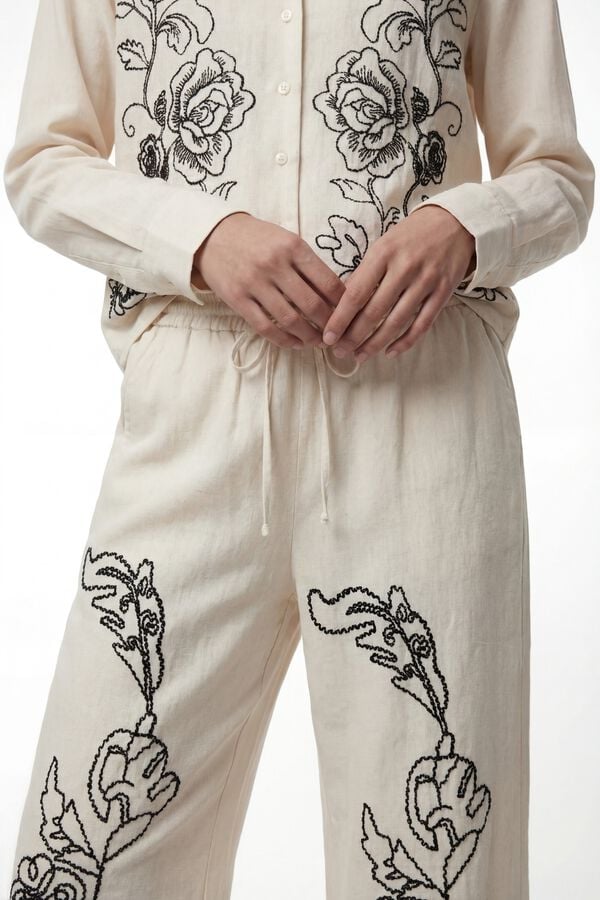 Vero Moda Cal&ccedil;a comprida de linho estampado  Tostado