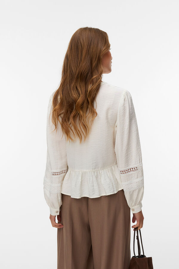 Vero Moda Blouse with lace and ruffles White