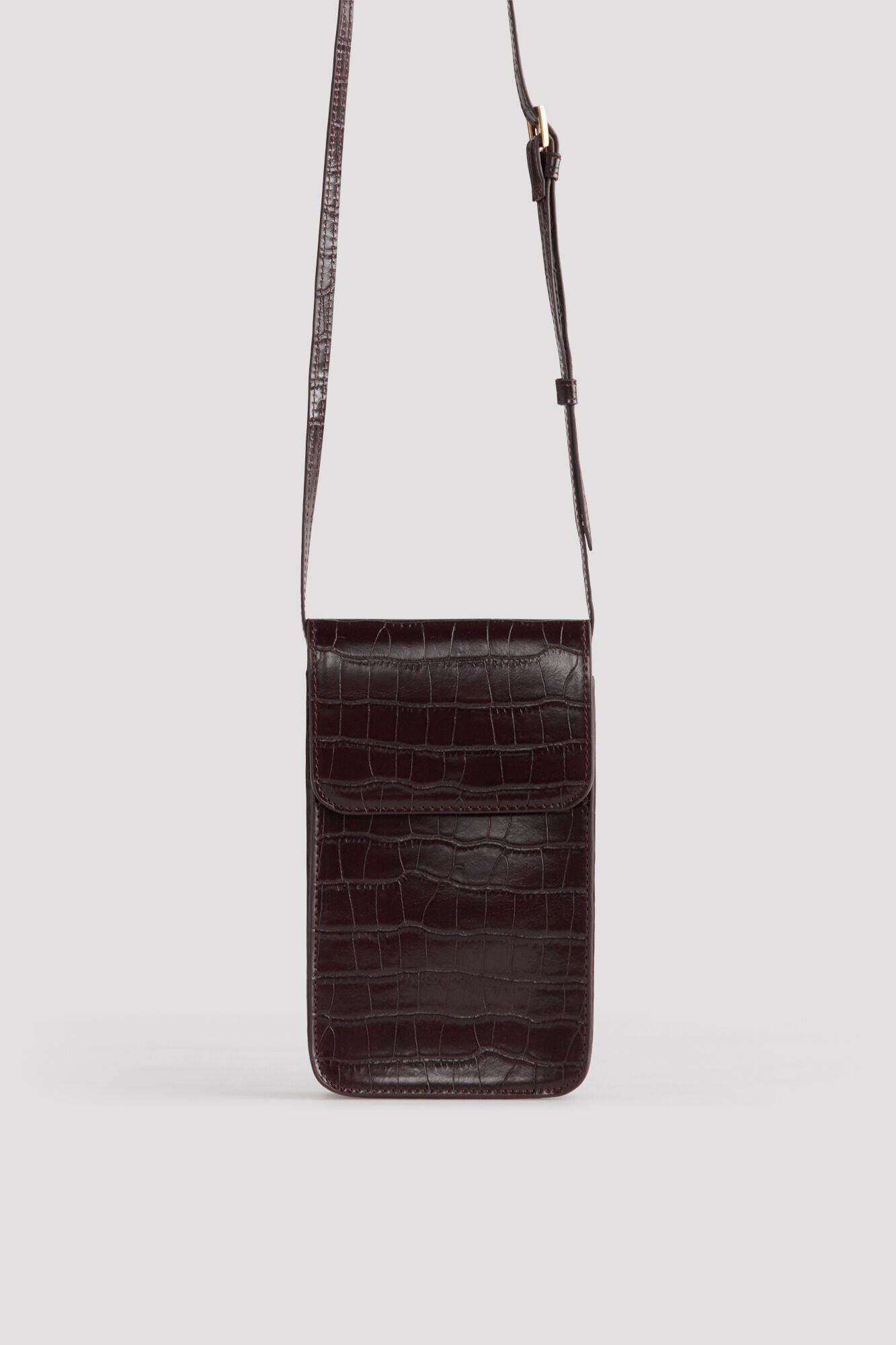 Cortefiel Crocodile effect flap phone holder