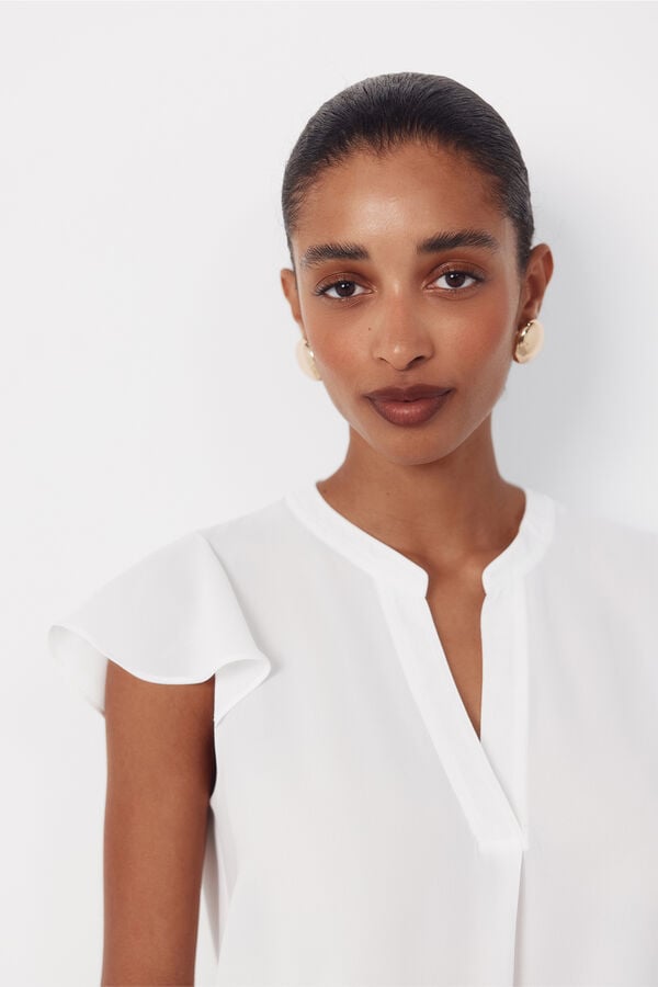 Cortefiel Fluid flutter sleeve blouse White