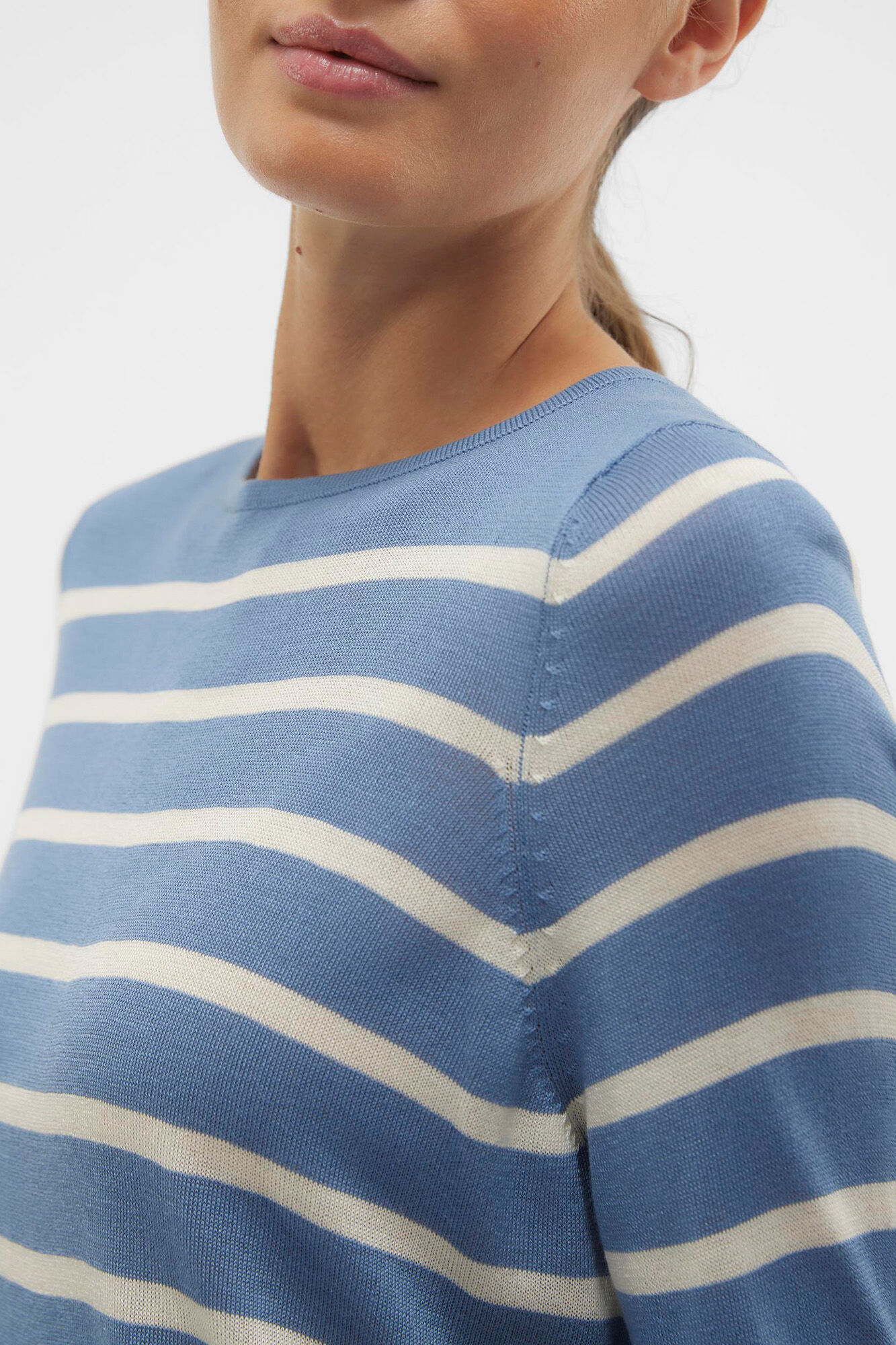 Vero Moda Camisola &agrave;s riscas de mulher com manga comprida e gola redonda