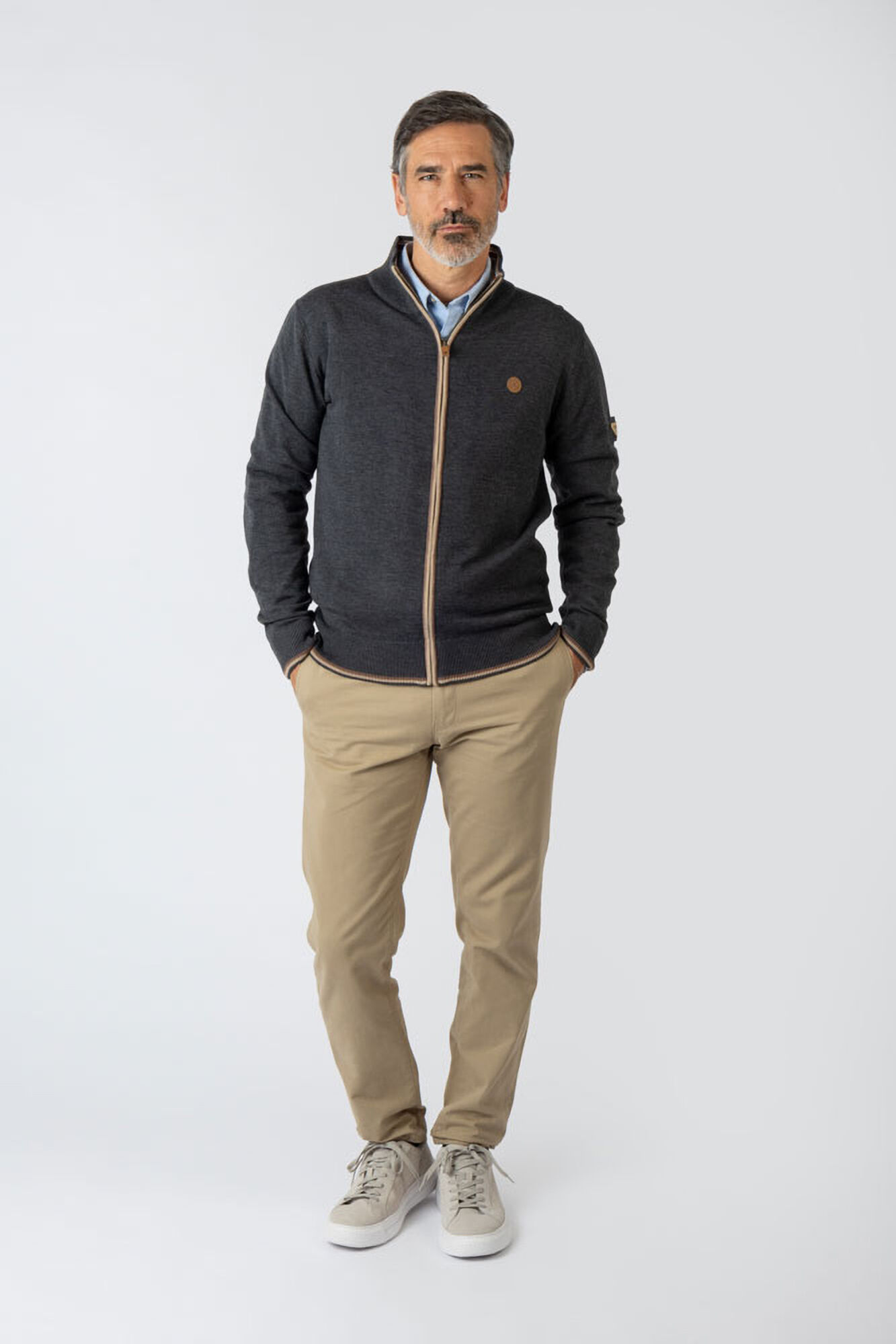 Privata Jersey b&aacute;sico cuello alzado cremallera