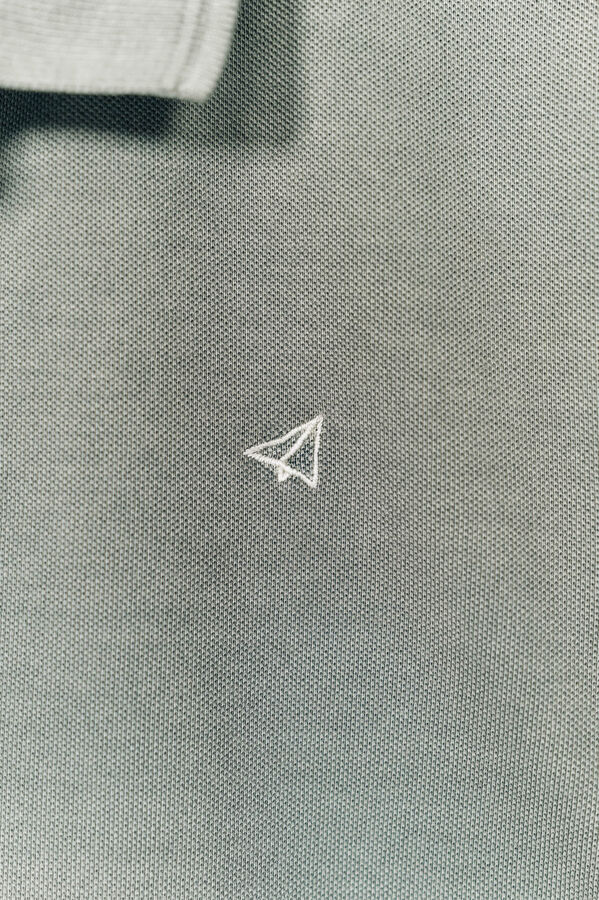 OOTO Polo piqué lavado bordado de avião Verde