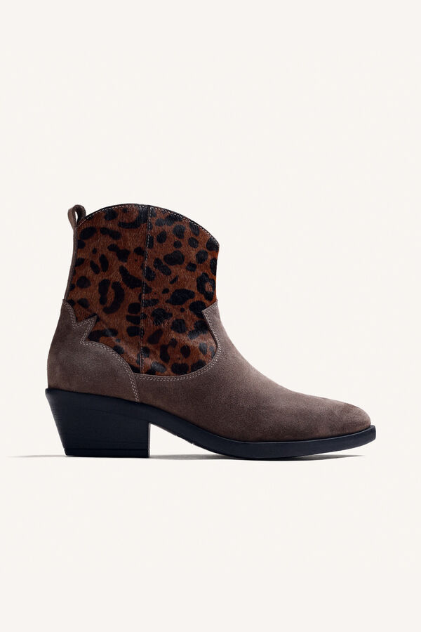 Gioseppo Botins estampado animal em pele Castanho