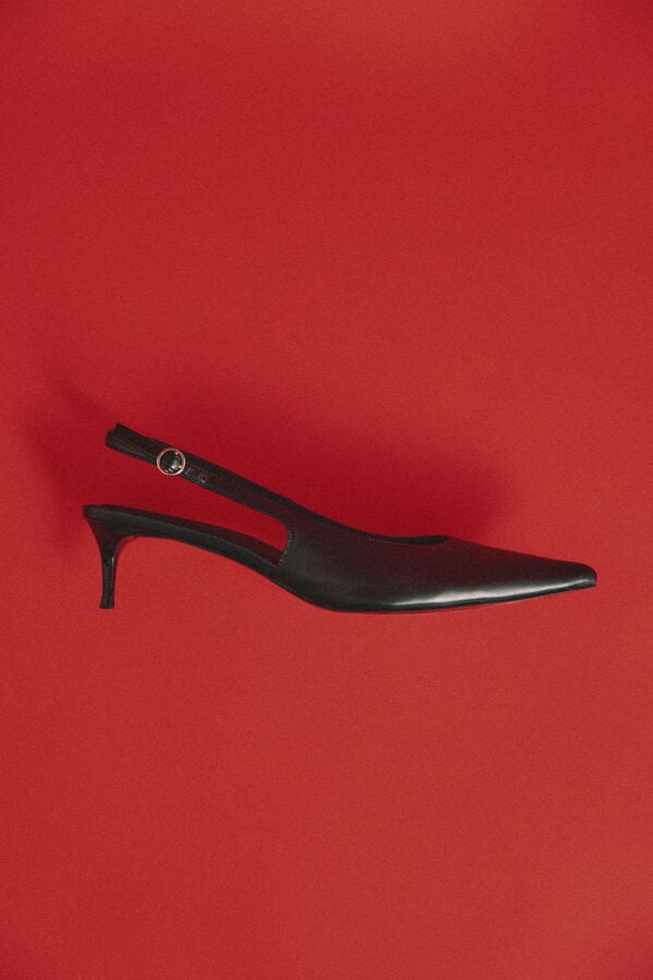 Cortefiel Open-back court shoe Black