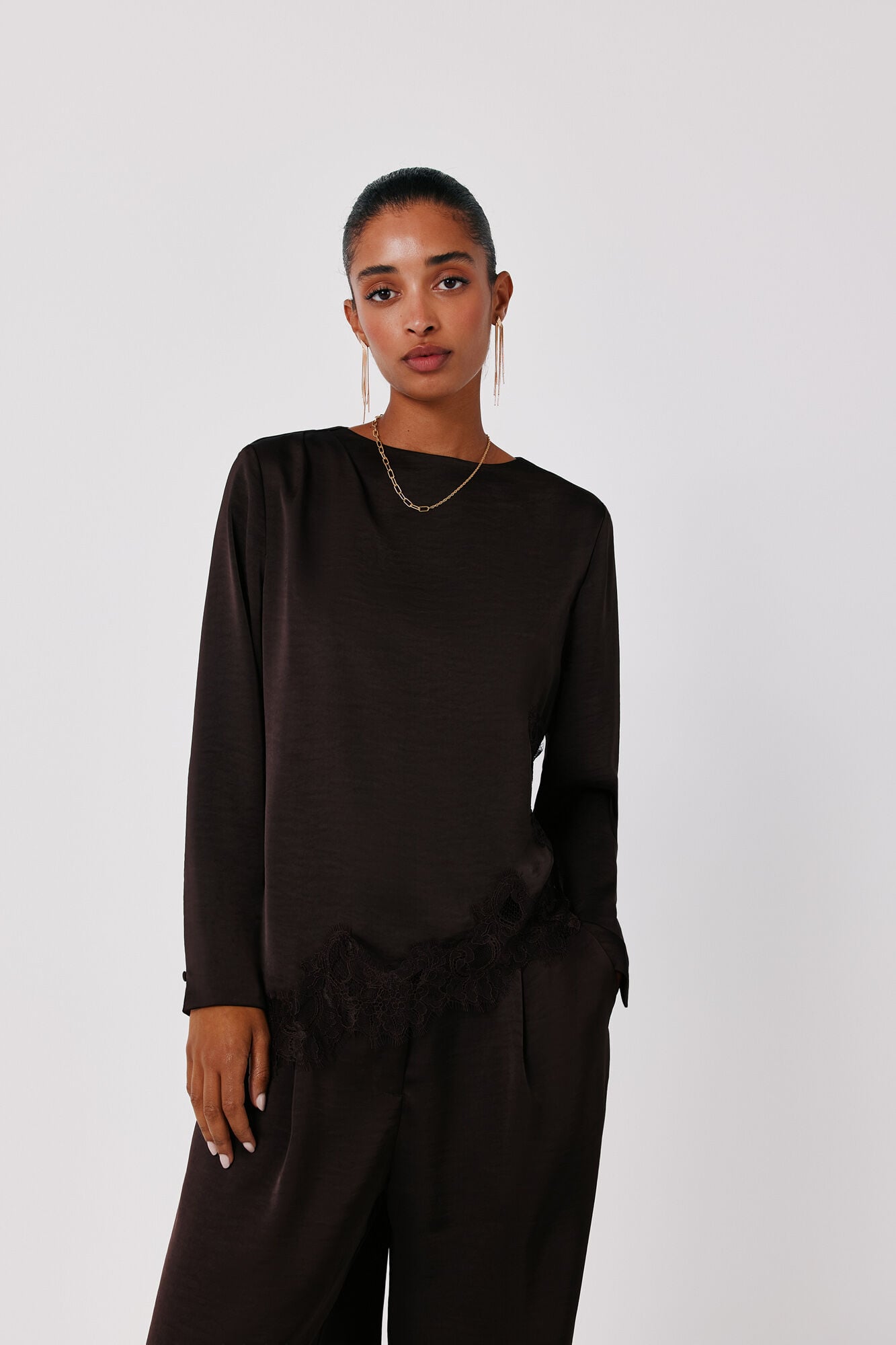 Cortefiel Asymmetric satin-finish top