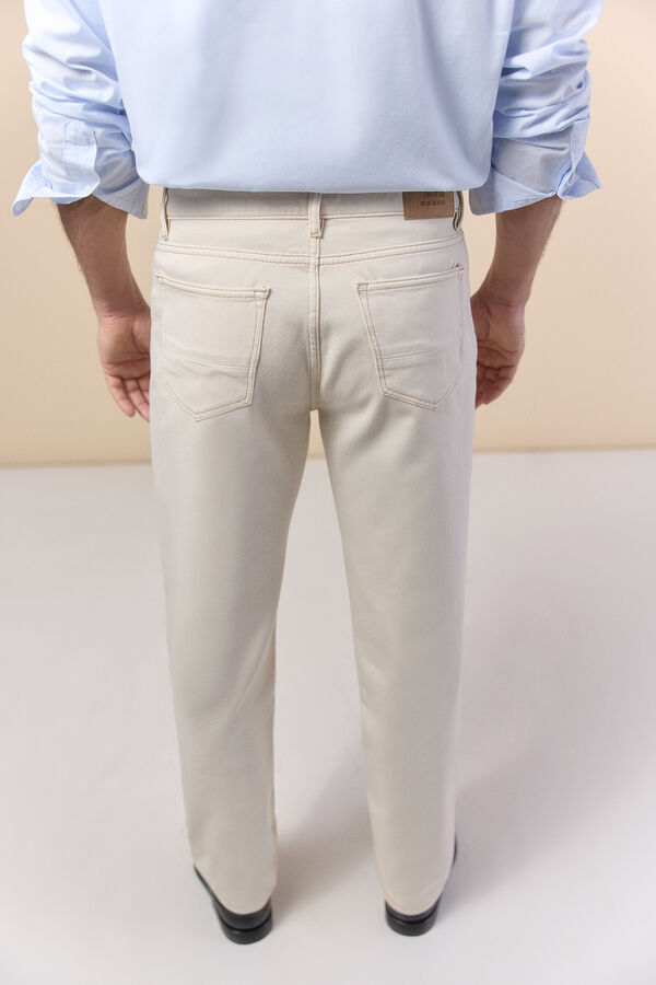 OOTO Pantal&oacute;n vaquero new straight fit Marfil