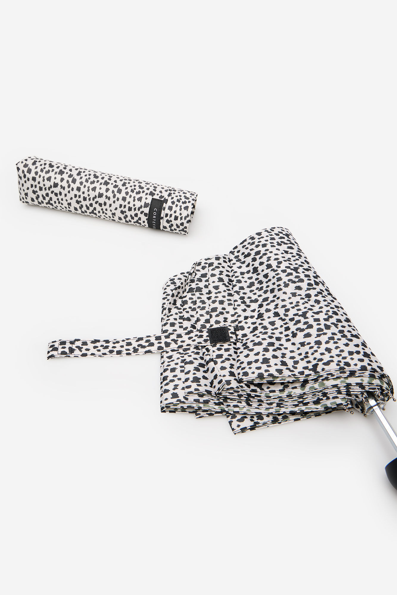 Cortefiel Umbrella stains