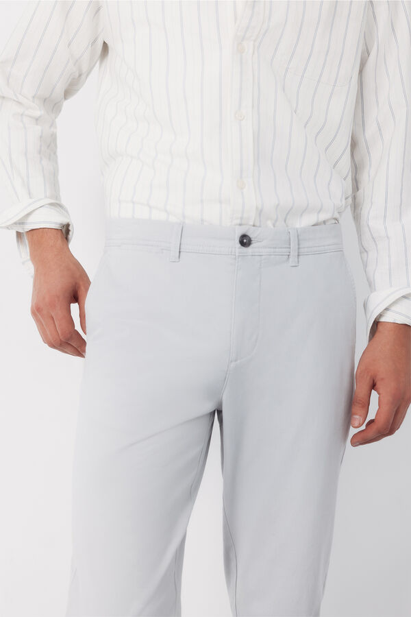 Cortefiel Cal&ccedil;as chino regular fit Cinzento