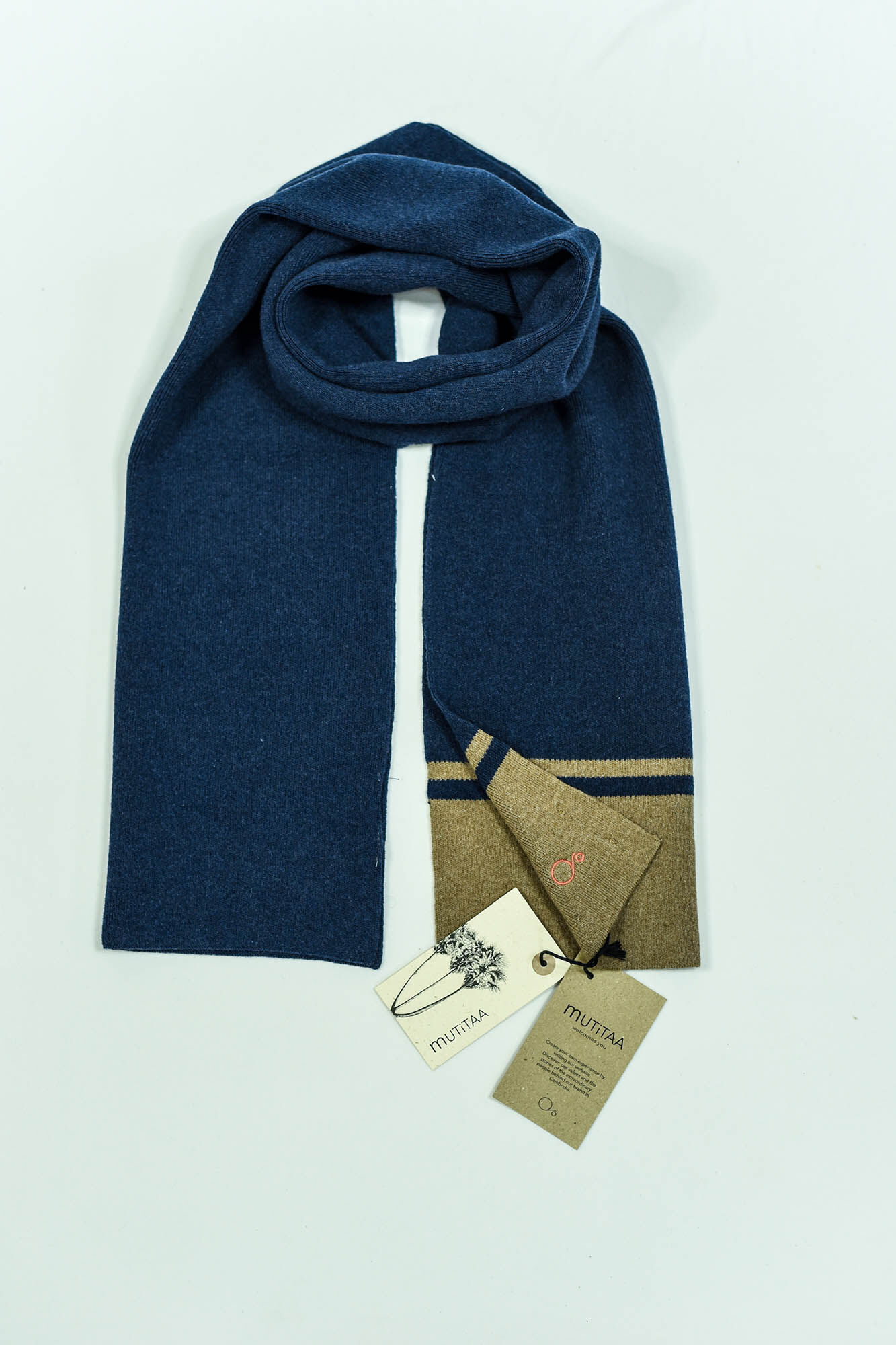 Mutitaa Cachecol Chanty