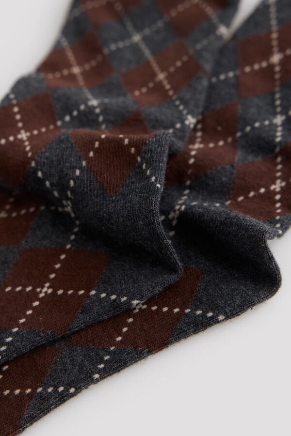 Cortefiel Classic argyle long socks Printed brown