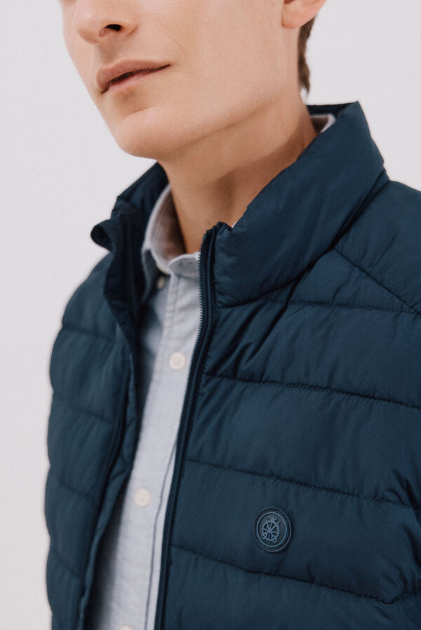 Cortefiel Ultra-light quilted jacket Navy