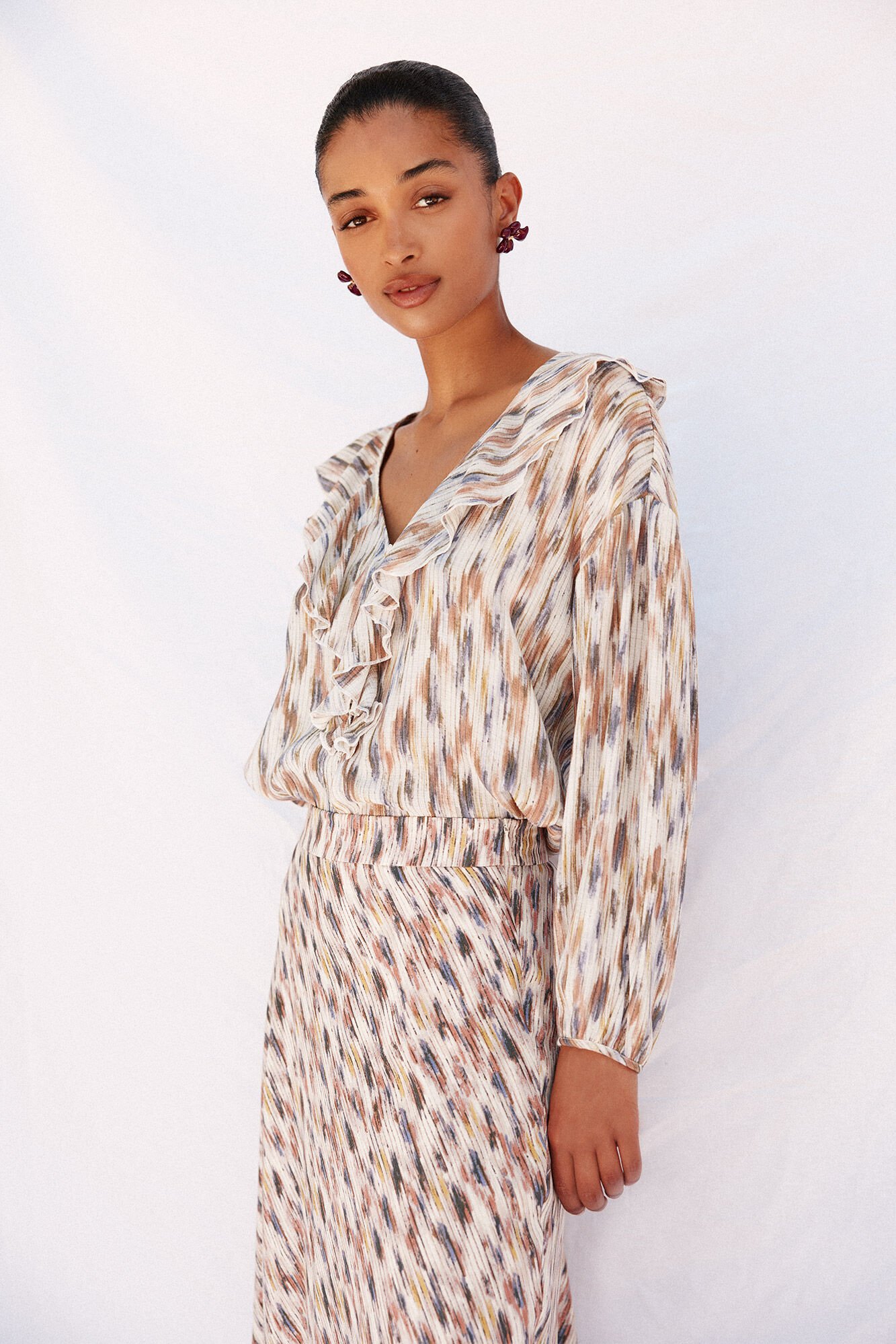 Cortefiel Ruffled printed blouse