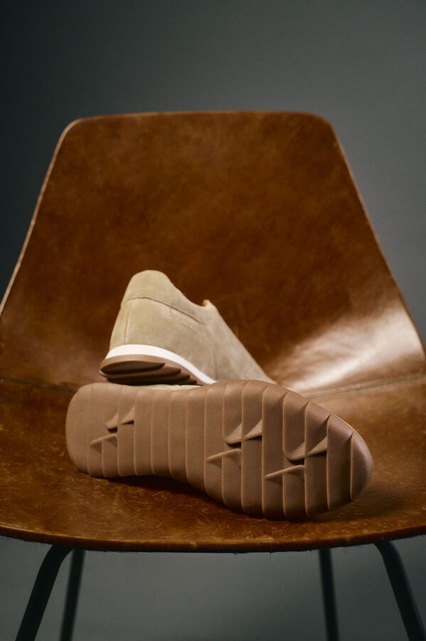 OOTO Sapatilha de pele croute Castanho