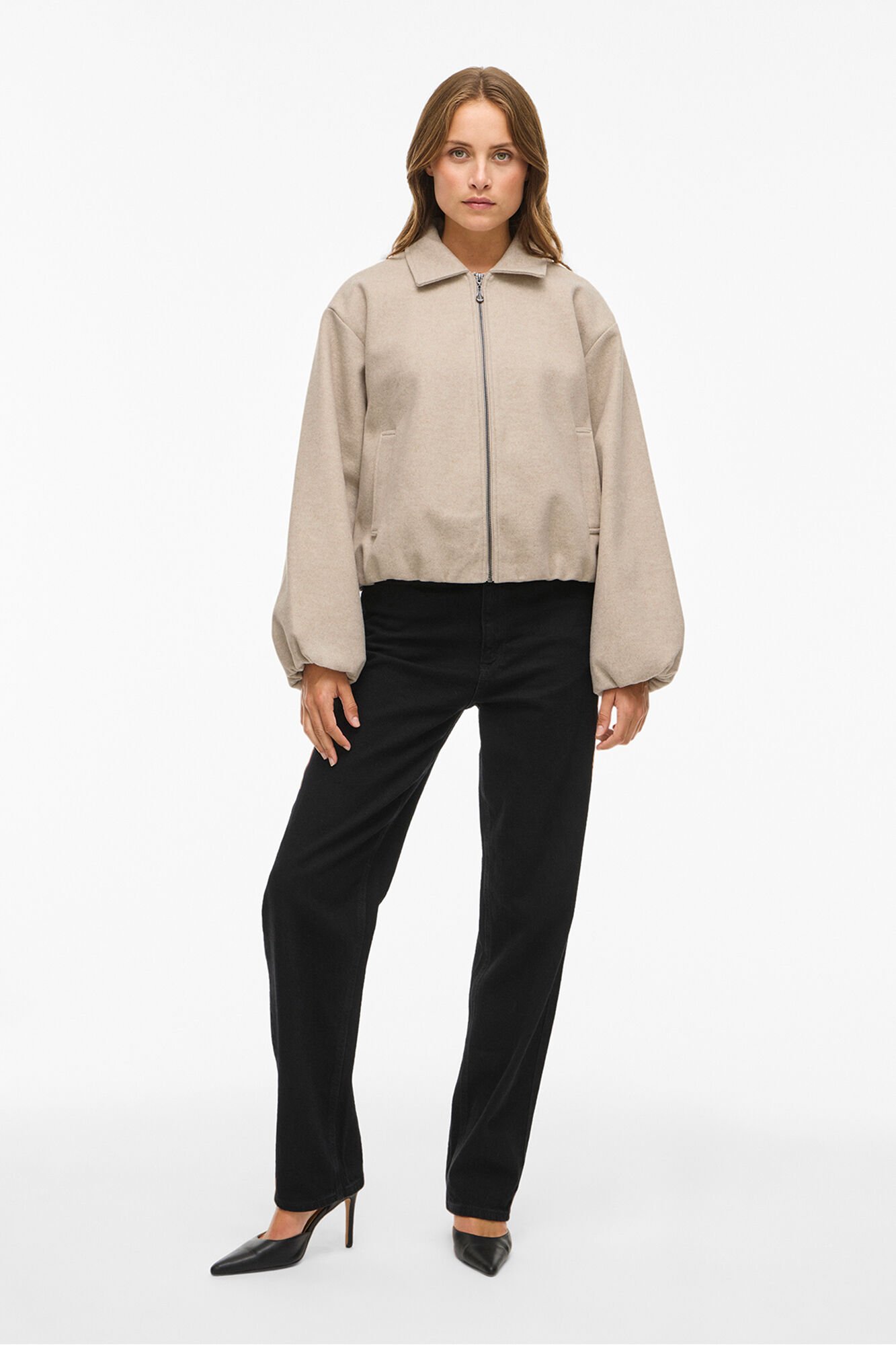 Vila Jaqueta com mangas bal&atilde;o