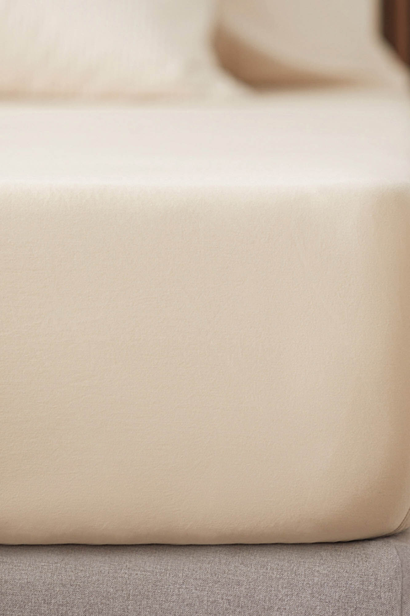 Bassols Sahara matte washed cotton fitted sheet