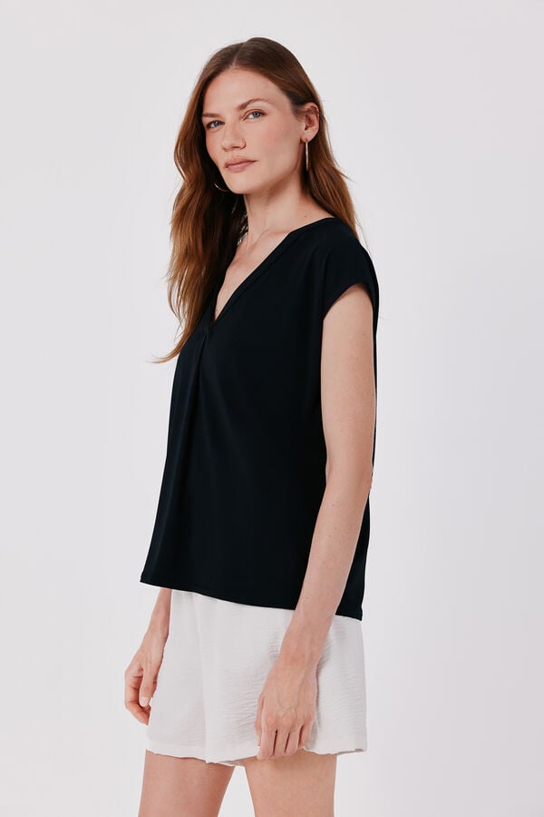 Cortefiel V-neck T-shirt with lace detail Black
