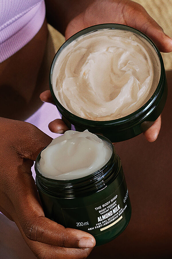 The Body Shop Body Almond Milk Yogurt 200ml Multicolour
