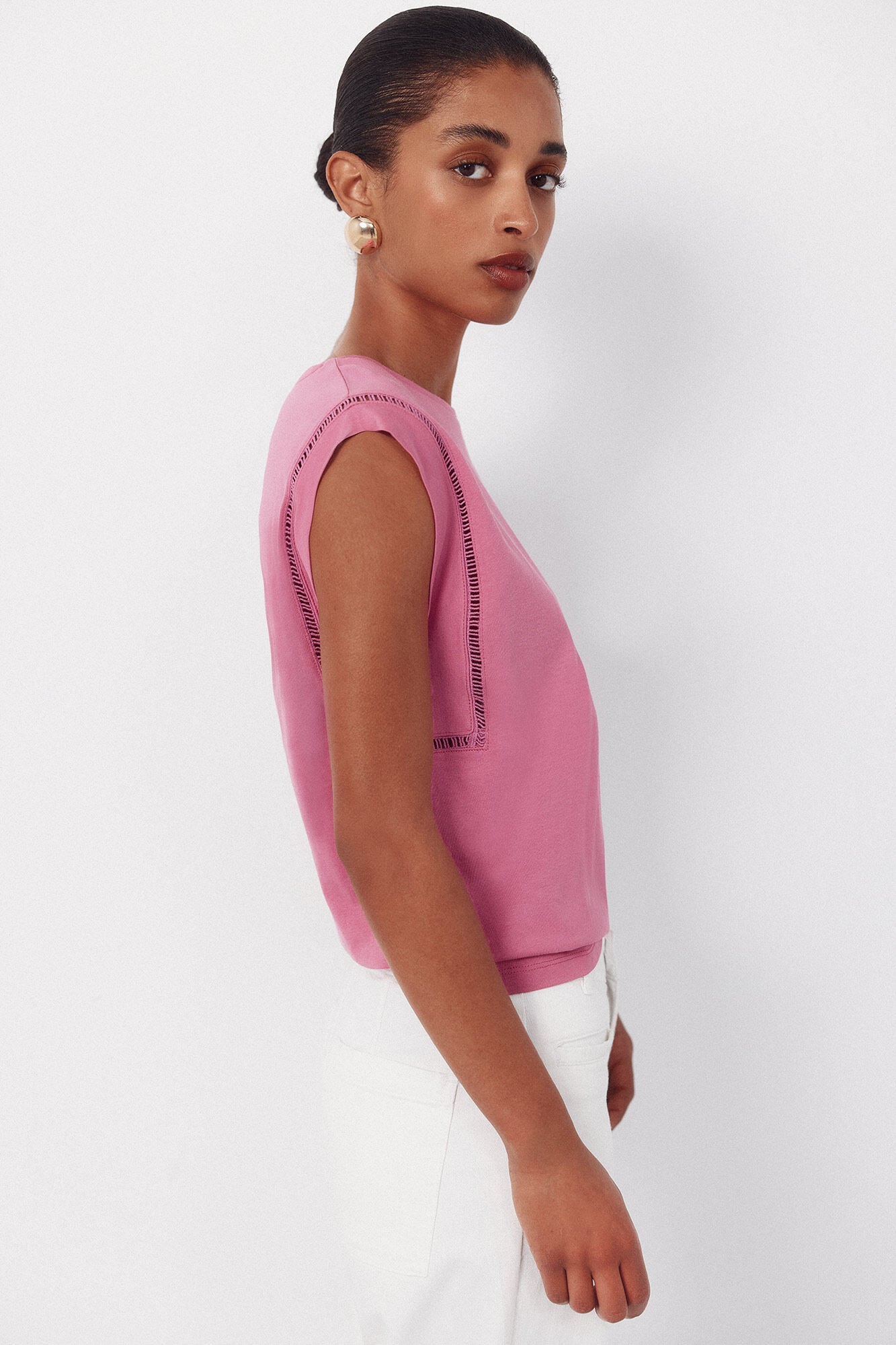 Cortefiel T-shirt with lace trim at the armhole