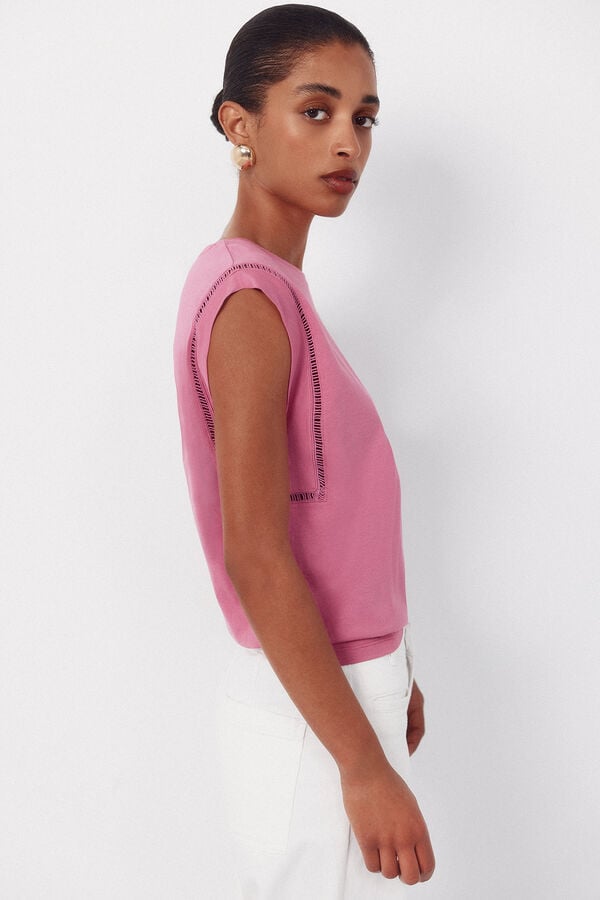 Cortefiel T-shirt with lace trim at the armhole Pink