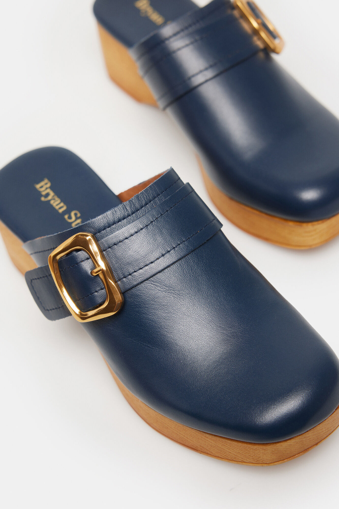 Bryan Stepwise Zueco de piel Lola