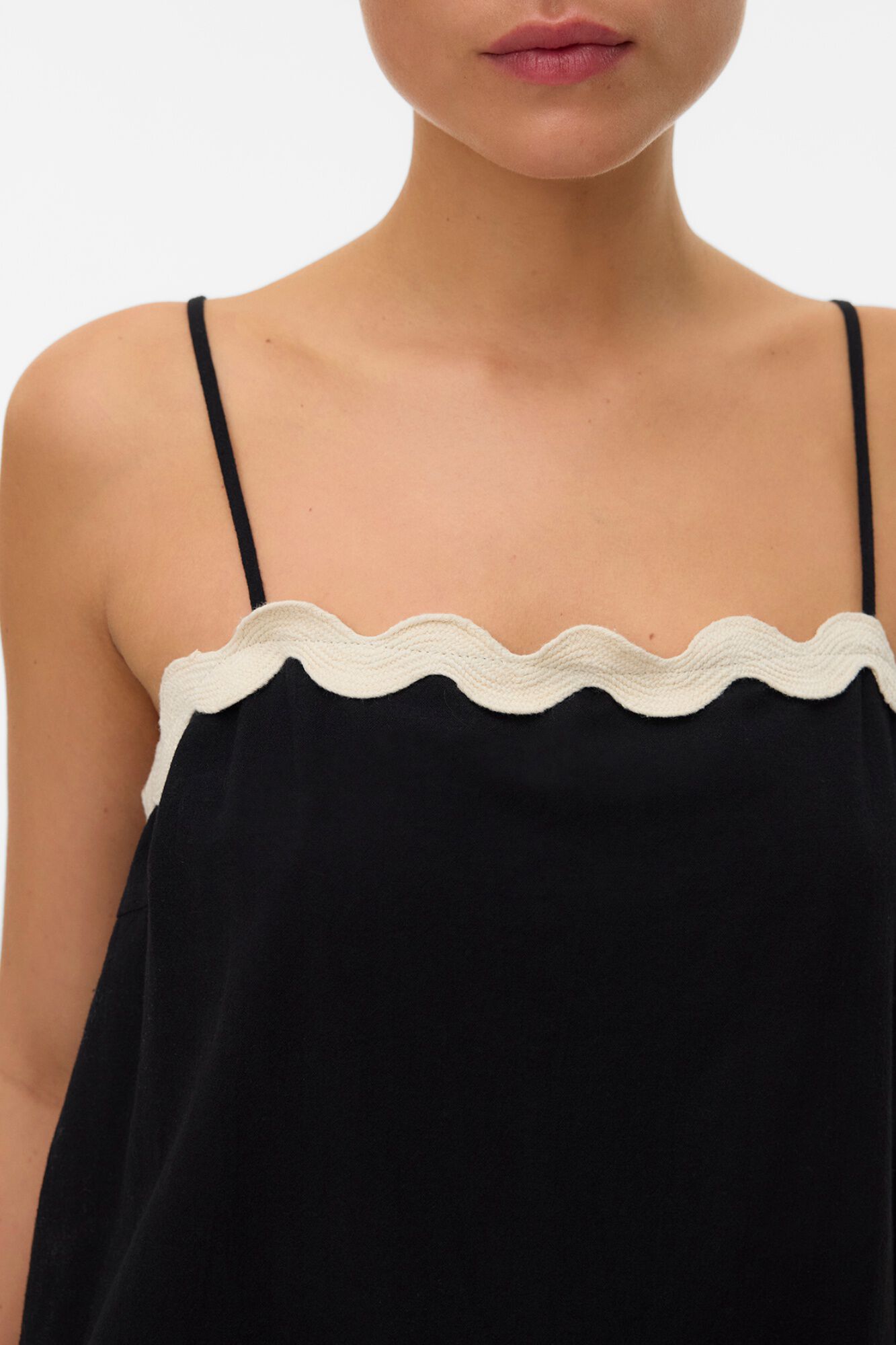 Vero Moda Top de tirantes escote cuadrado