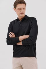 Cortefiel <br>-Regular fit<br>-Tejido estructura piqué<br>-Manga larga, tapeta con botones y logo bordado en el pecho<br>-puños camiseros con botón<br>-Al comprar nuestros productos de algodón estás apoyando nuestra inversión en la iniciativa Better Cotton. Es Black