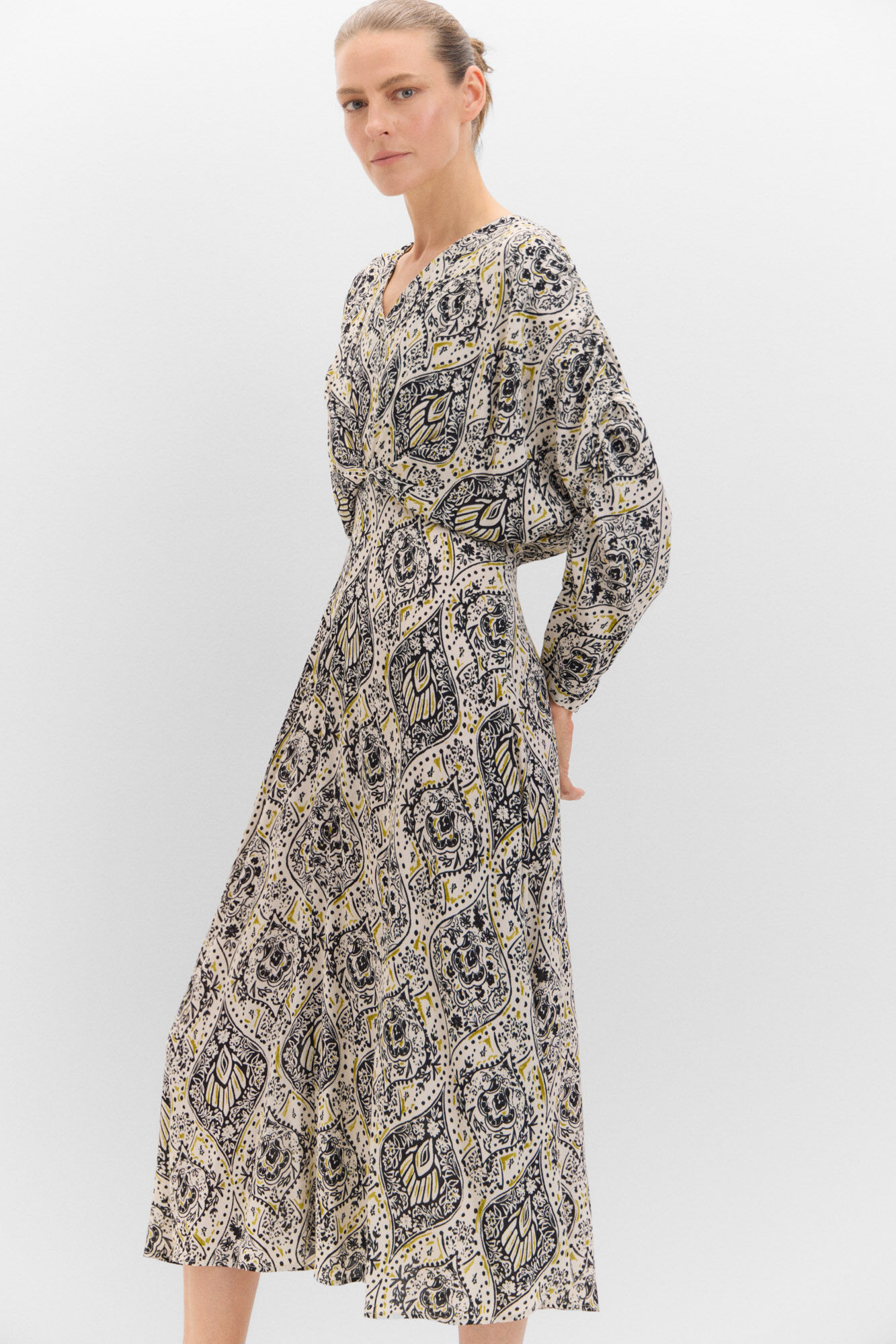 Ropa de mujer para dias especiales Nueva Coleccion Cortefiel Oficial