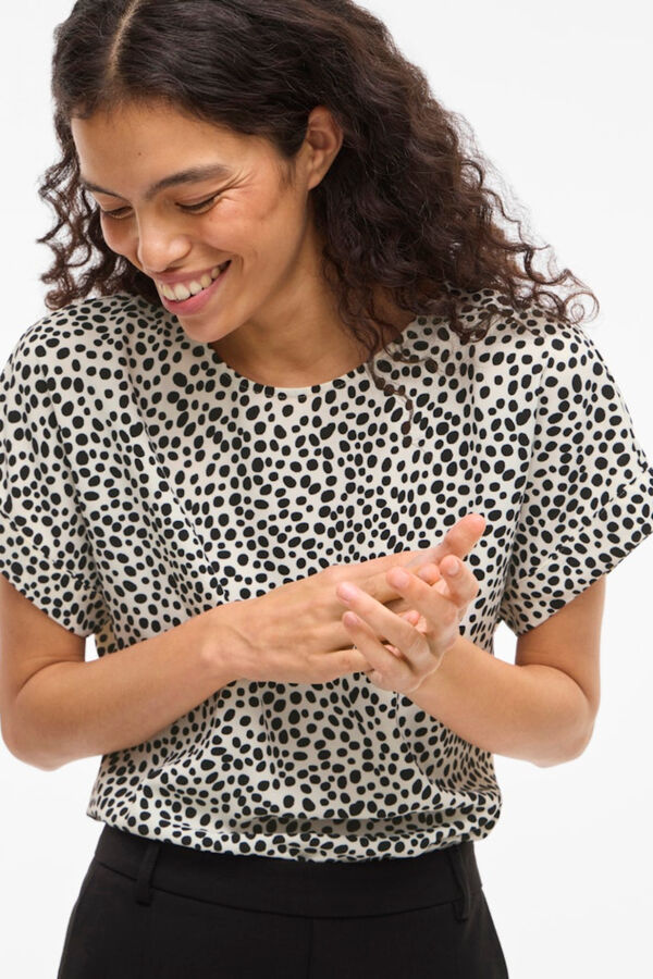 Vila Top de manga curta com gola redonda Impress&atilde;o