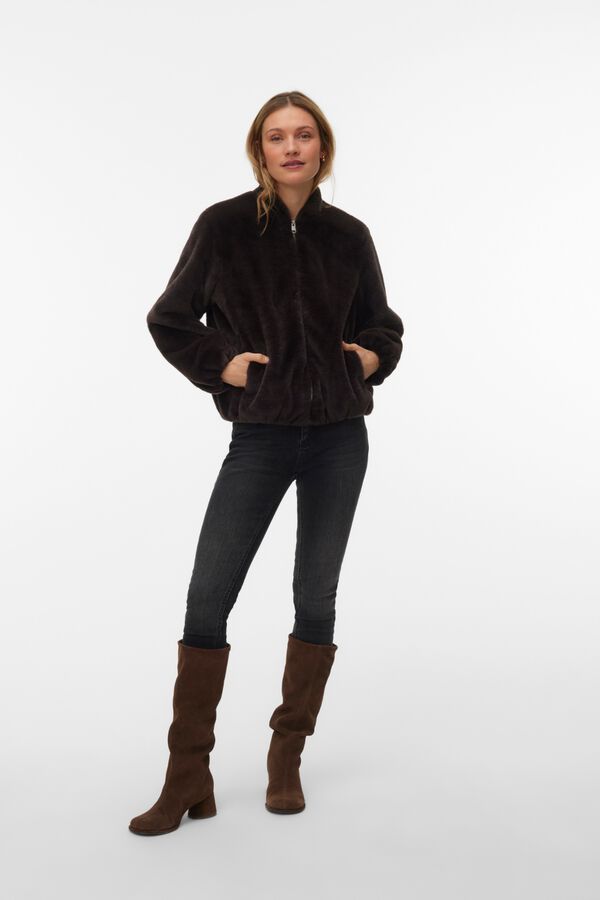 Vero Moda Casaco curto efeito pelo Castanho