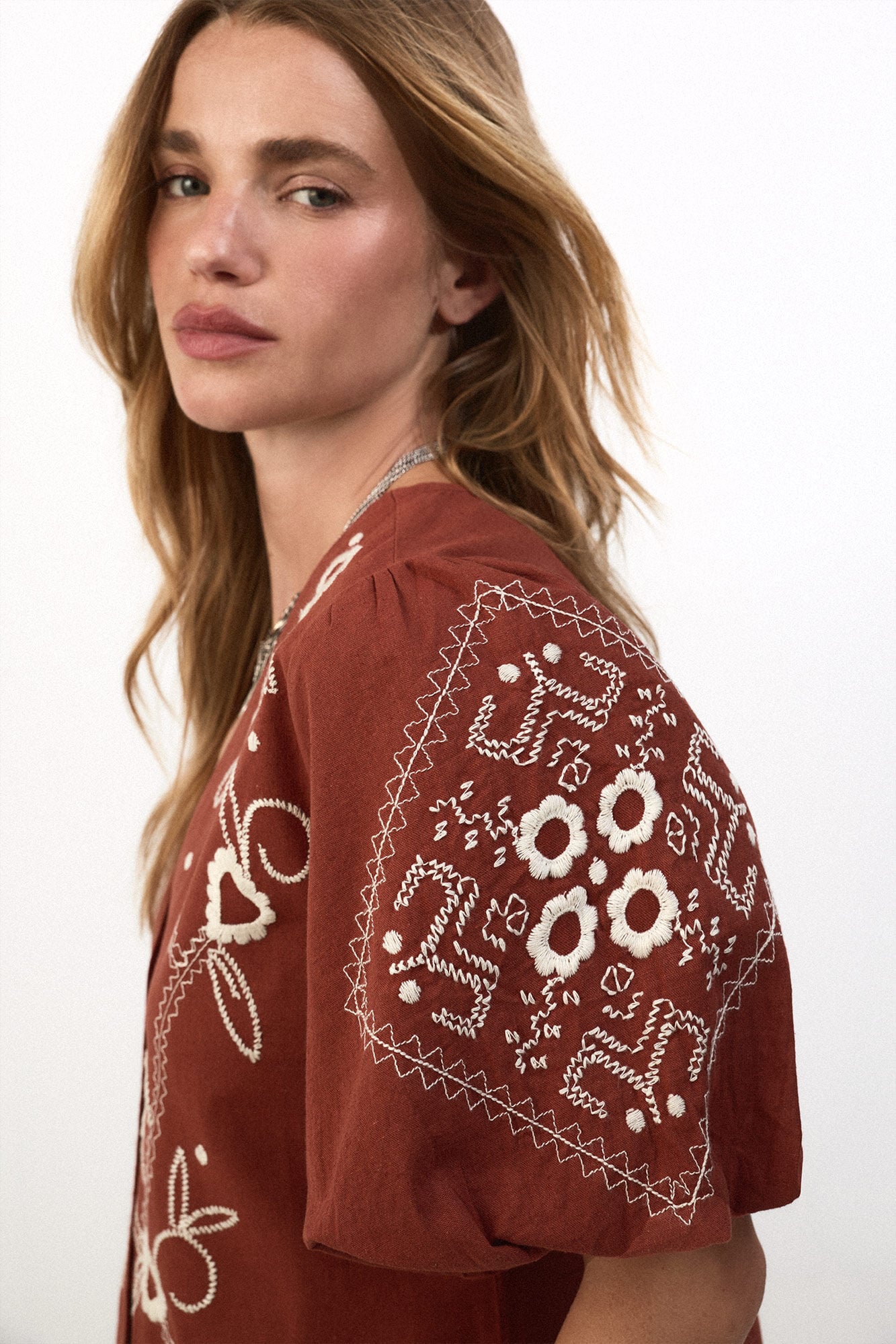 Slowlove Blusa bordado manga farol