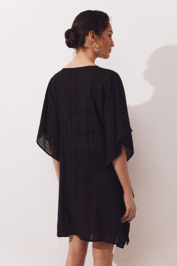 Cortefiel Caftan curto amplo bordado Preto