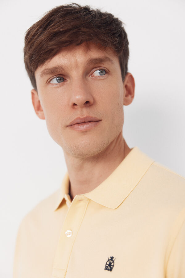 Cortefiel Polo básico piqué Amarelo
