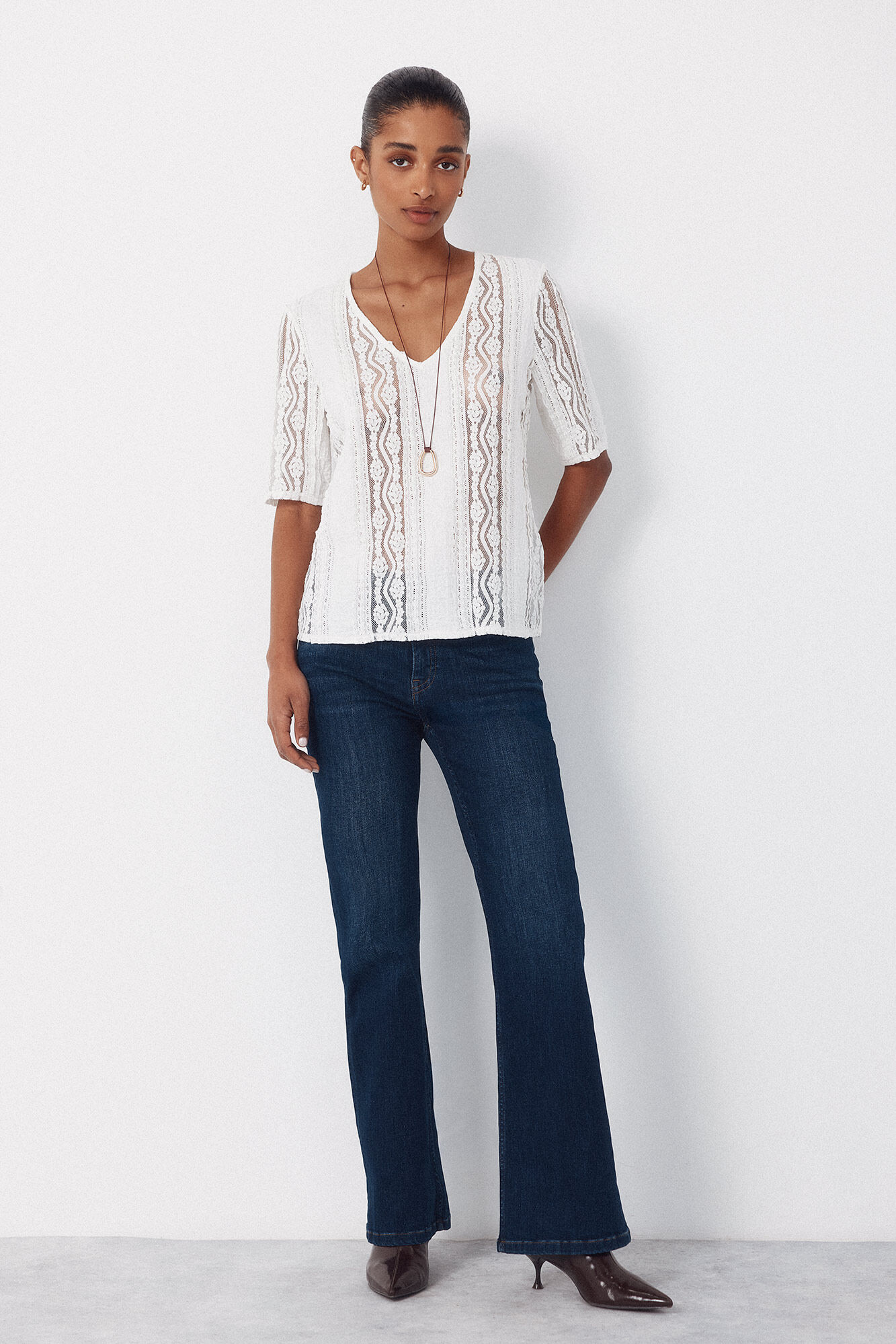 Cortefiel Top fits neckline v