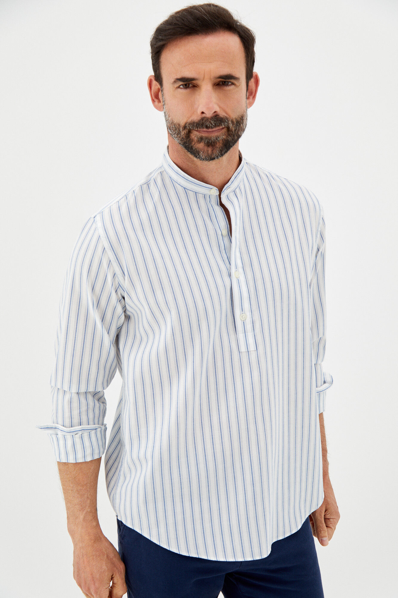 Camisa polera de rayas cuello mao