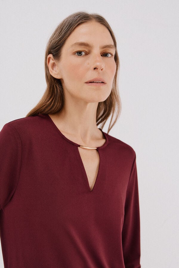 Cortefiel Gold piece top with neckline Maroon