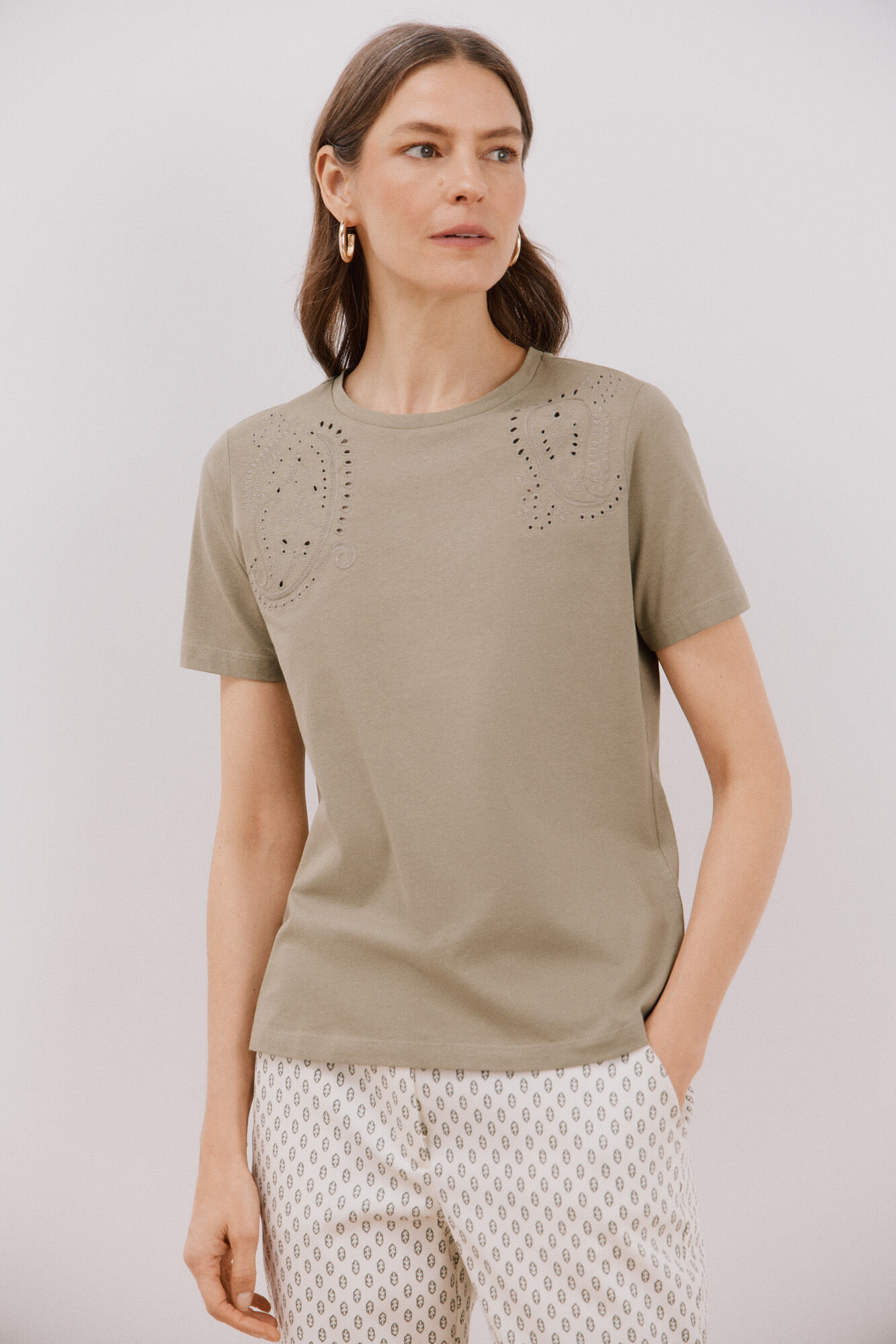 Cortefiel T-shirt bordada