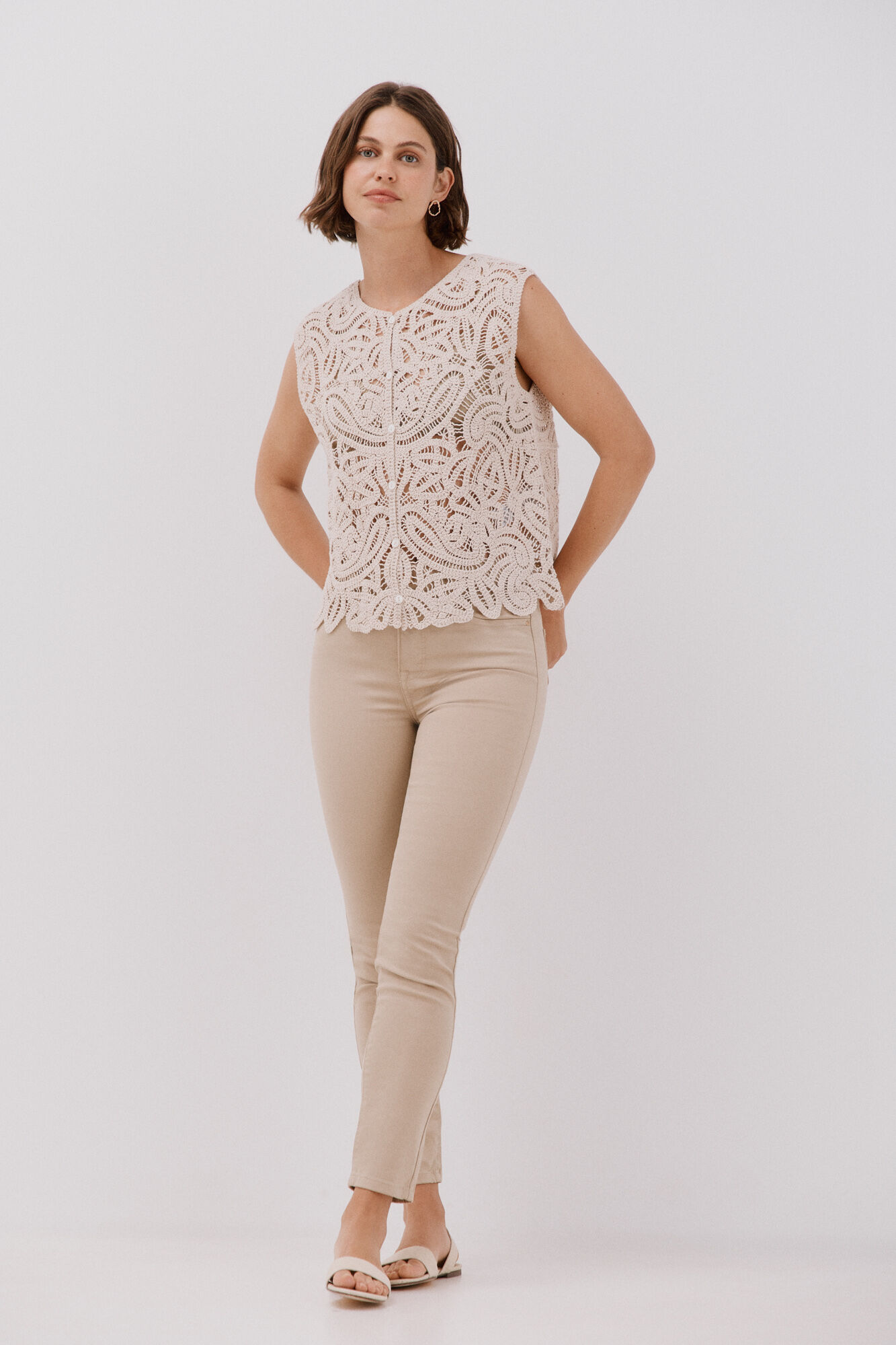 Cortefiel Crochet vest