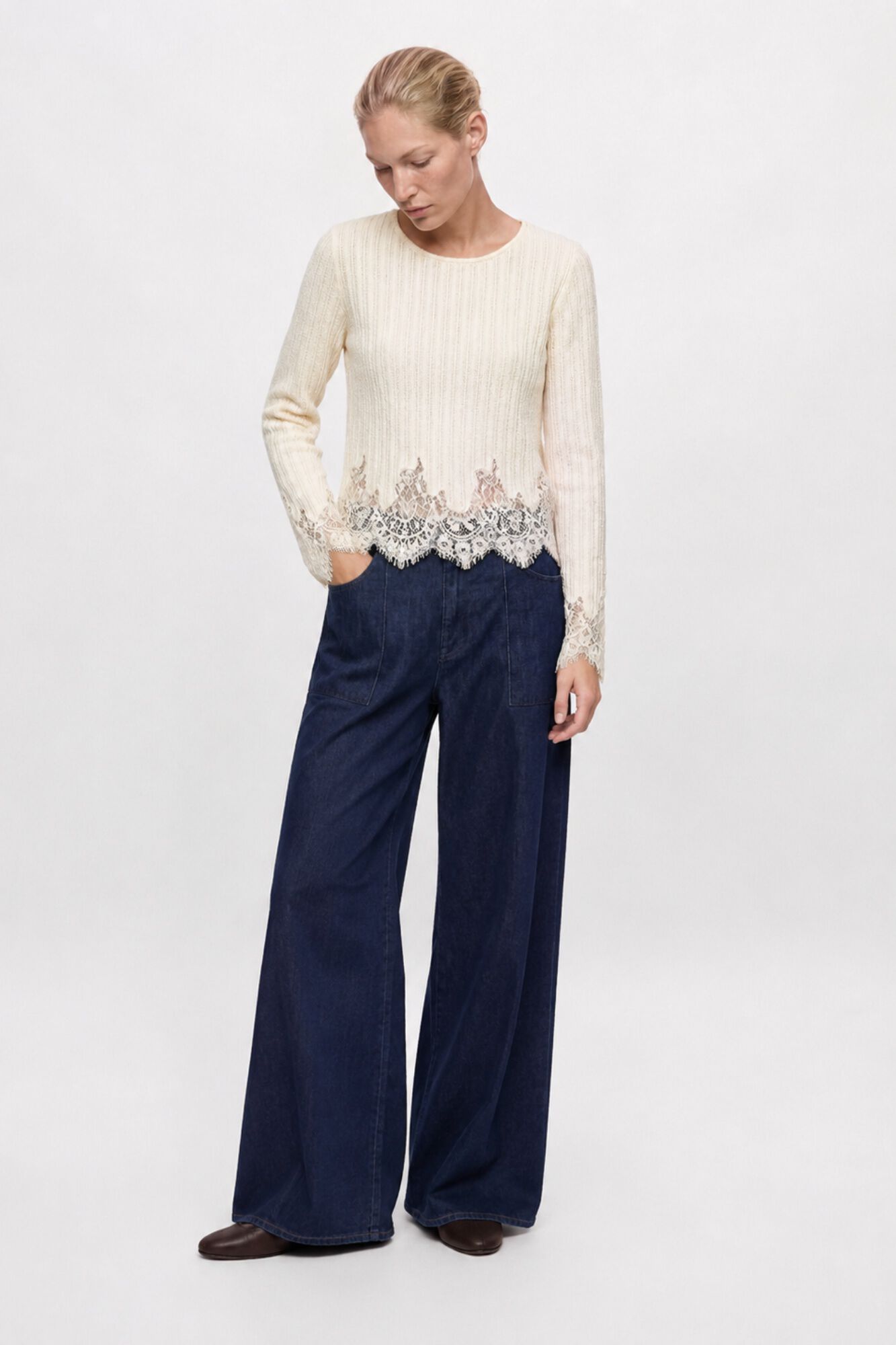 Object Camisola fina de renda