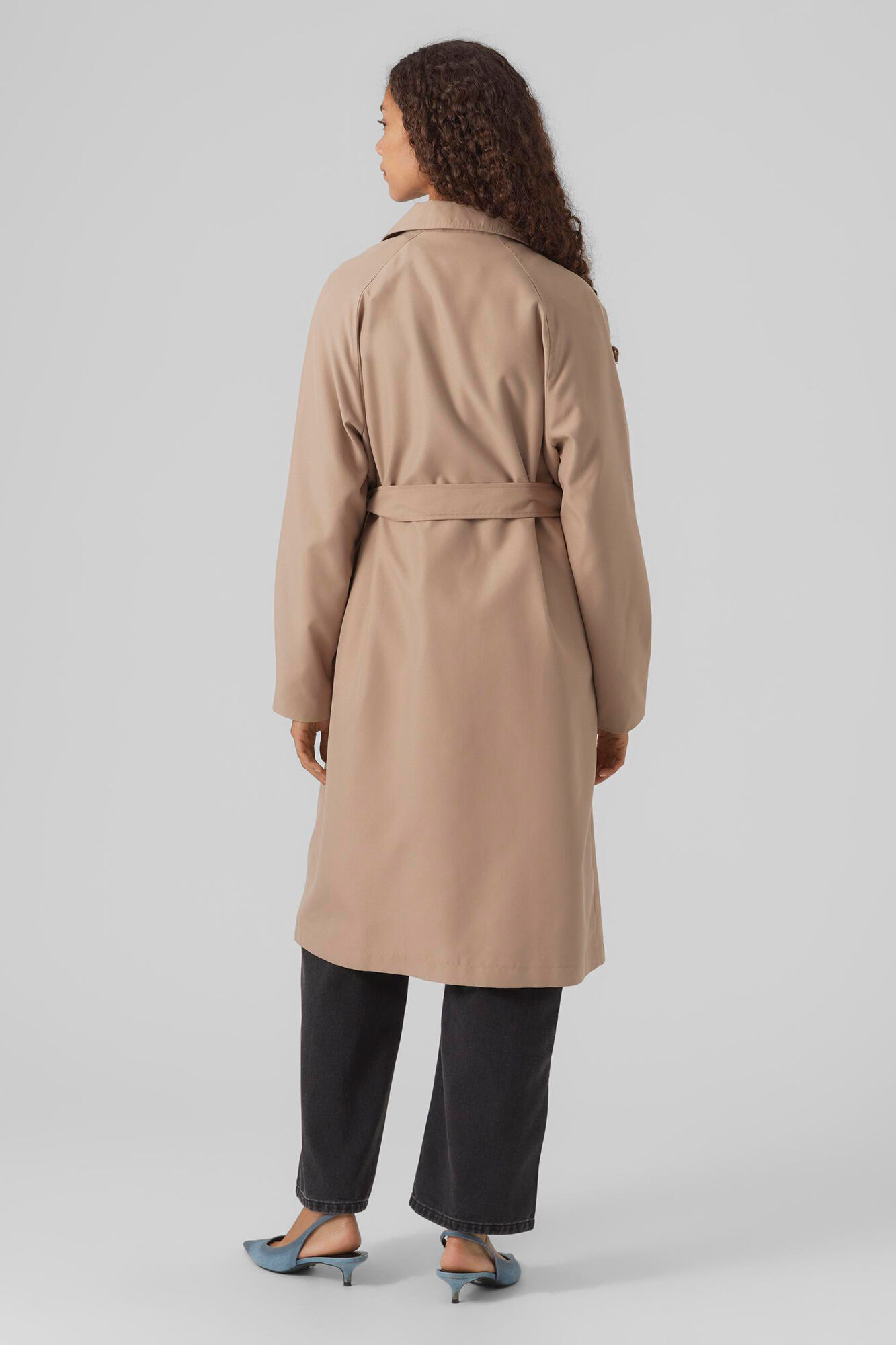 Long doublebutton trench coat Women's coats and parkas Cortefiel