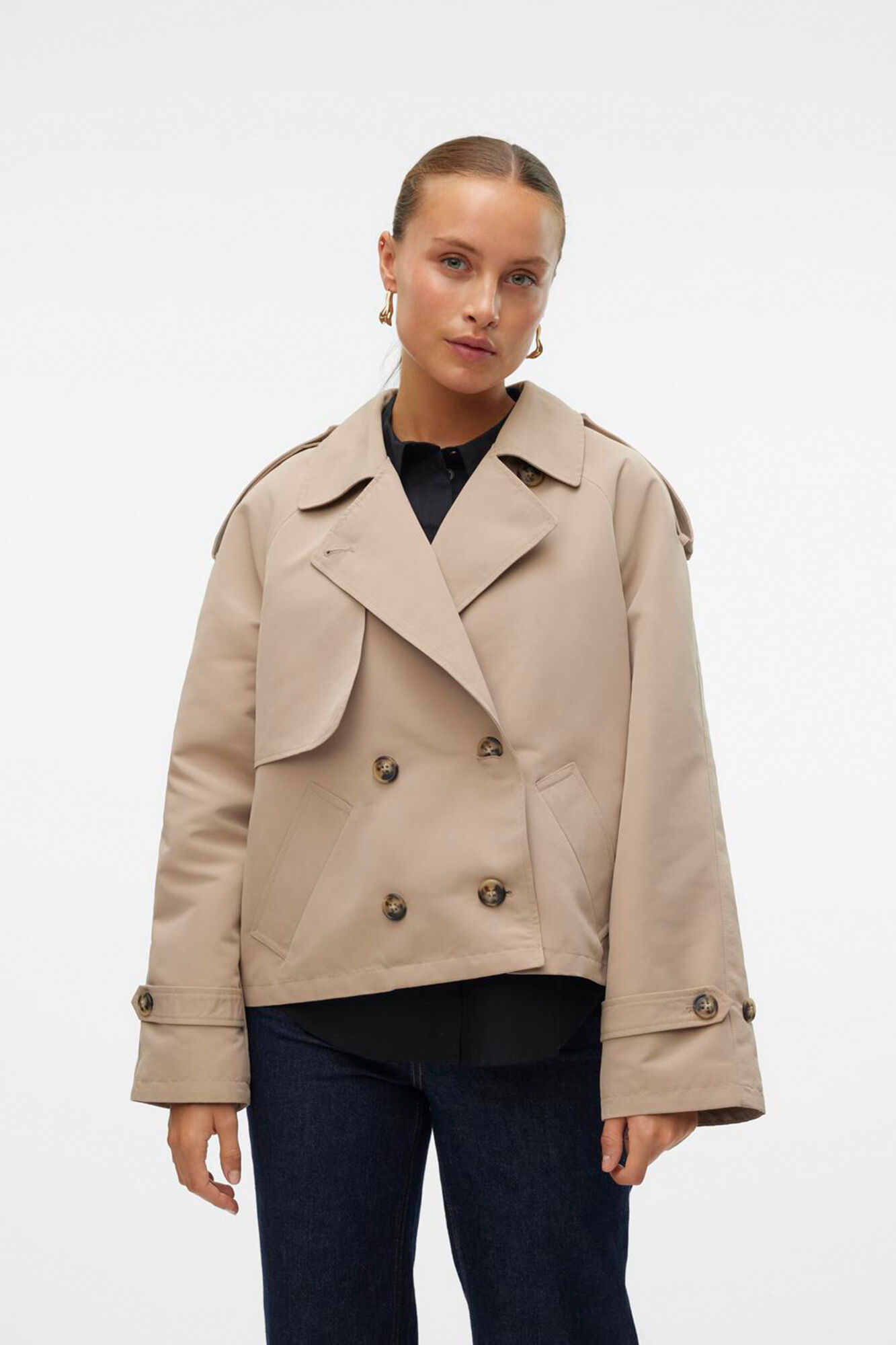 Short trench coat with pockets Womens Trench Coats Cortefiel