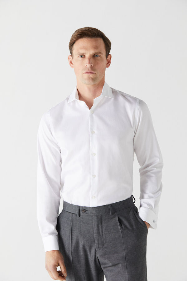 Cortefiel Tailored fit dress shirt with cuffs for cufflinks White