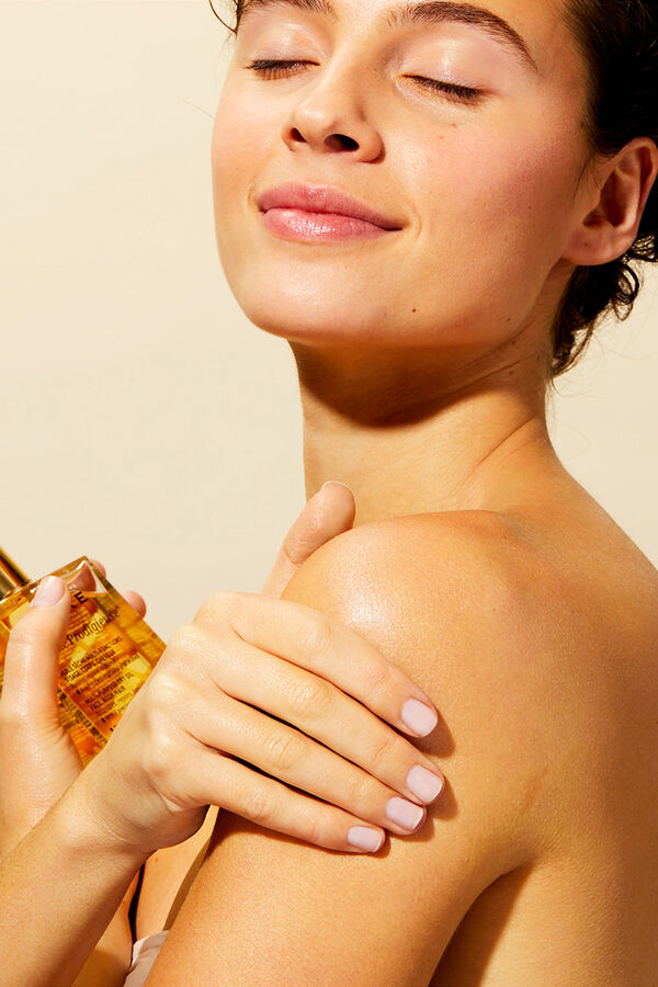 Nuxe NUXE BEST SELLERS GIFT BOX - HUILE PRODIGIEUSE + SHAMPOO + REVE THE HONEY LIPS Yellow