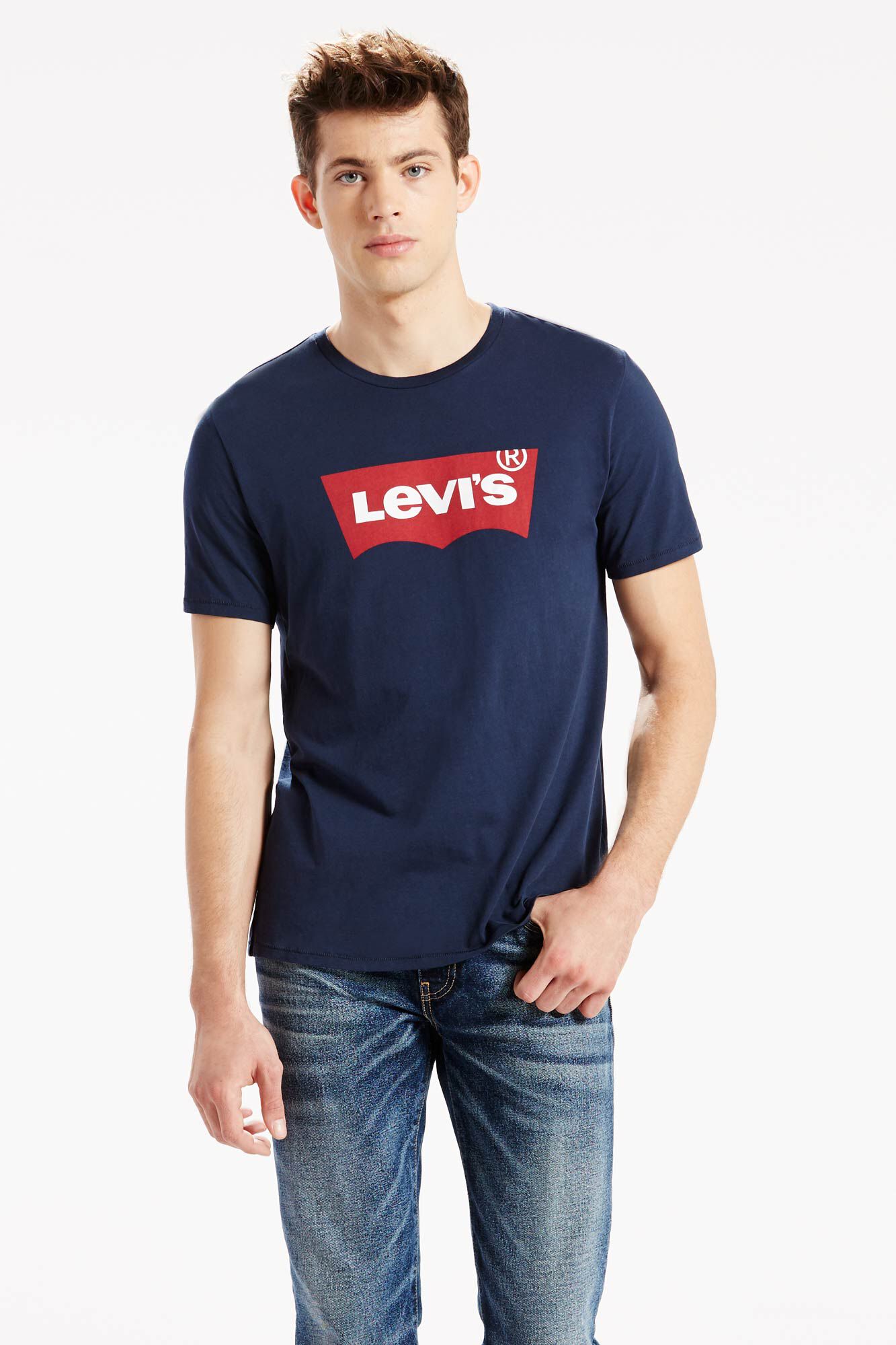 Camiseta Levi s cl sica logotipo en el centro Camisetas de