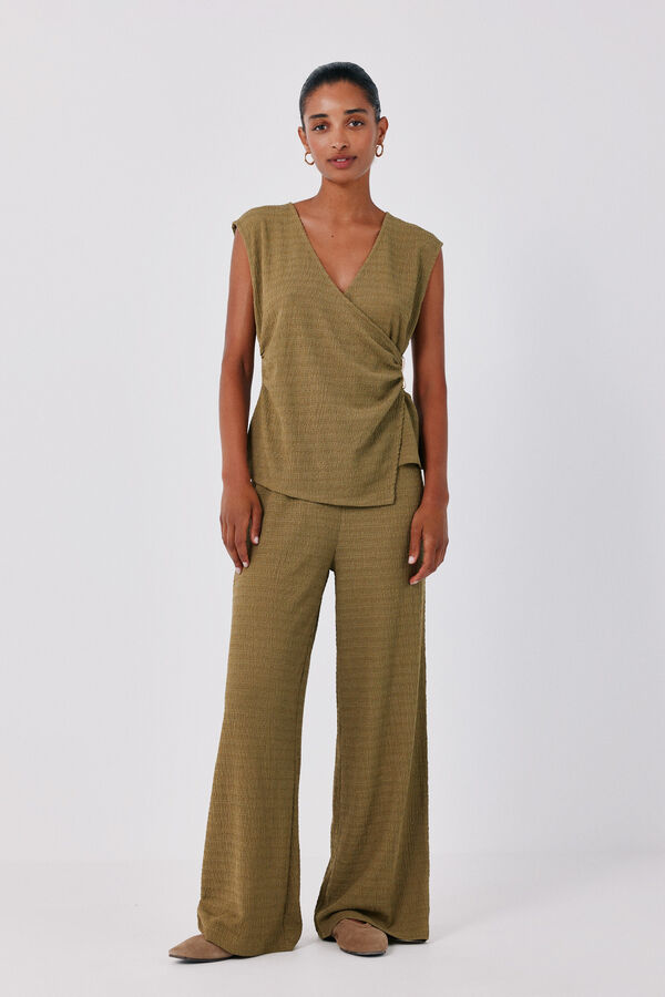 Cortefiel Top with clasp Green